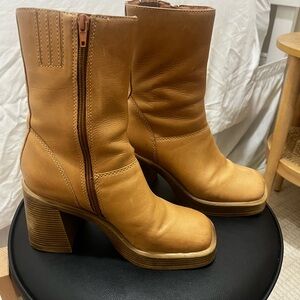 Steve Madden platform boots